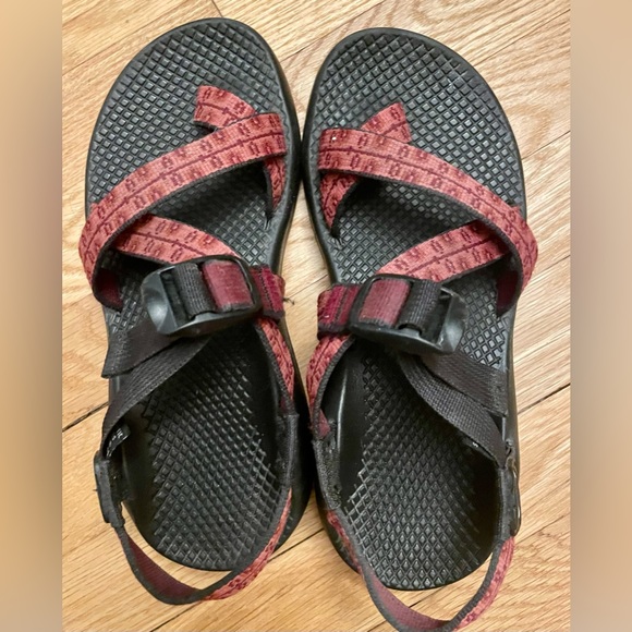 CHACO Women's Hiking Sandals Red/Black Size 6 - Picture 2 of 13